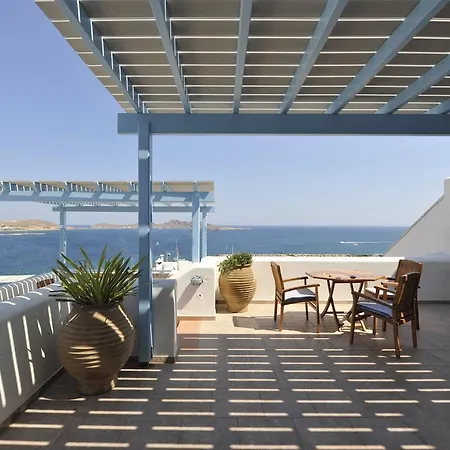 Katerina & * Náoussa