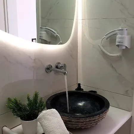 Katerina & Studios Apartment