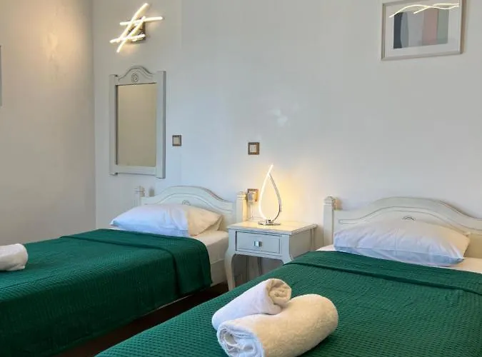 Katerina & Studios * Naousa (Paros)